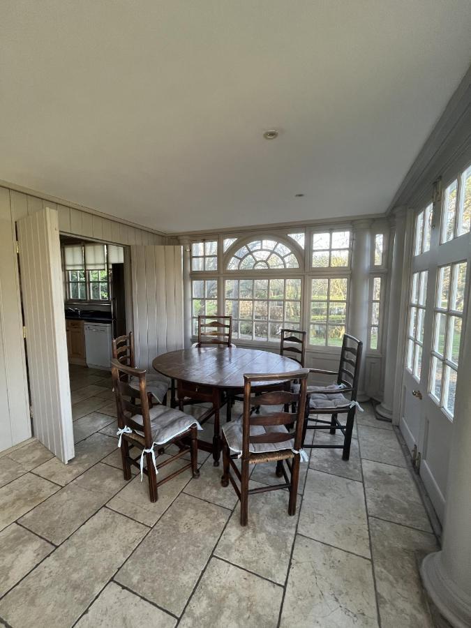 Thornton Manor - Holiday Cottages And Apartments Heswall Buitenkant foto